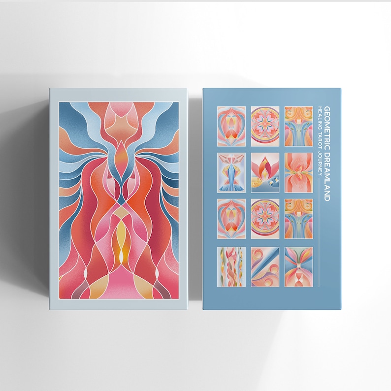 K&ouml;nnte beinhalten: Ein Set Tarotkarten mit geometrischem Design. Die Karten sind blau, rosa und orange. Die Schachtel tr&auml;gt den Text "Geometric Dreamland Healing Tarot Journey".