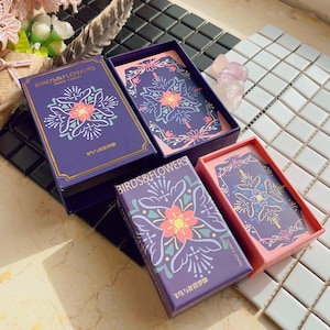 Tarot de Aves y Flores Rider-Waite Thoth Viaje de Sanación para Principiantes Colores Pastel Patrones Decorativos