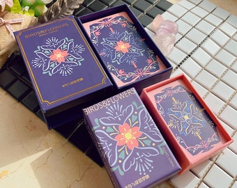 Uccelli e fiori Tarocchi Rider-Waite Thoth Percorso di guarigione adatto ai principianti Colori pastello Motivi decorativi