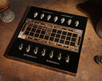 Senet: Ancient Egyptian Board Game (Instruction Included)