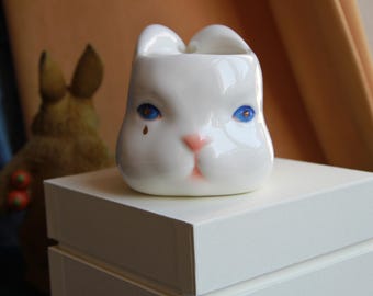 星の涙を浮かべたうさぎのマグカップ｜手作りの美しい陶器