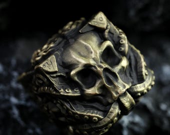 The Keeper of Arcane Lore Collectible Metal Dice, Cthulhu-themed, D6