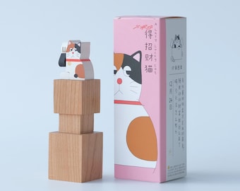 木製オートマタスタンプ「怠け者の幸運の三毛猫」