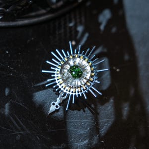 Lord of Mysteries Amon Series &quot;Worm of Time&quot; Handcrafted Steampunk Brooch Statement Jewelry Victorian Fashion Charm Cthulhu Mythos Inspired