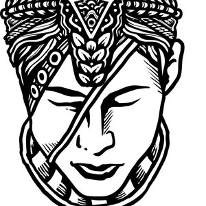 Puede incluir: Ilustración en blanco y negro de una persona con un tocado de líneas con detalles intrincados. El tocado está hecho de hojas, plumas y otros elementos naturales. La cara de la persona está parcialmente oculta por el tocado.