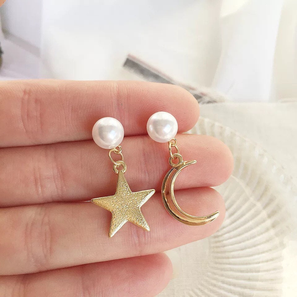 Star Moon Pearl Earrings