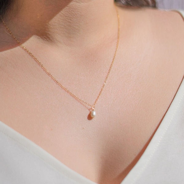 Tiny Oval Pearl Drop Choker Necklace for Women Dainty Pearl Necklace Freshwater Pearl Necklace Thin Delicate Choker Pearl Charm Necklace