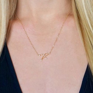 Collar de constelación del zodíaco: chapado en oro de 14 k, circonita cúbica