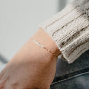 Freshwater Pearl Bar Bracelet: Sterling Silver, Gold Filled