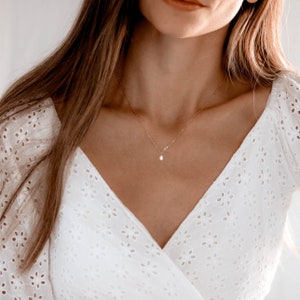 Tiny Oval Pearl Drop Necklace for Women Dainty Pearl Necklace Freshwater Pearl Necklace Bridesmaids Gift Choker Pearl Necklace