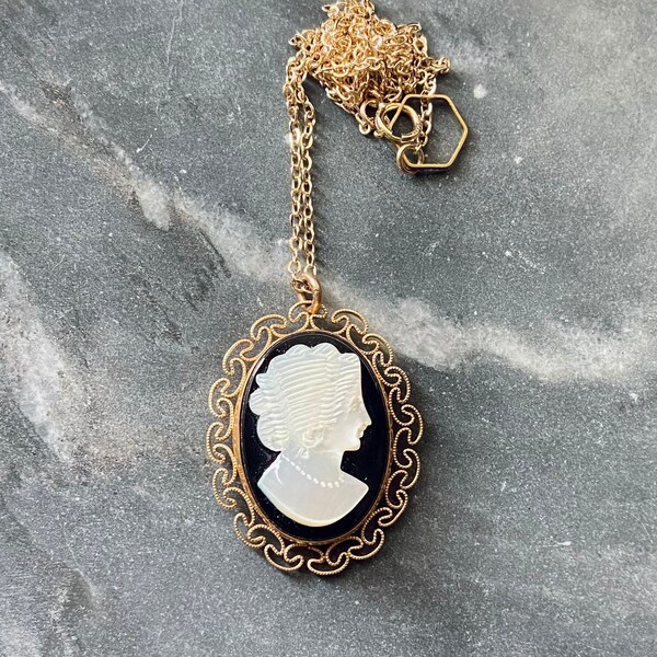 Vintage 1940's Gold Filled Black Onyx Carved Mother of Pearl Shell Cameo Secret Hidden Photo Locket Necklace Van Dell Jewelry Jewellery