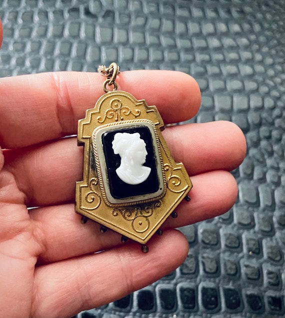 Antique Victorian Cameo Necklace- Hair Locket- Go… - image 7