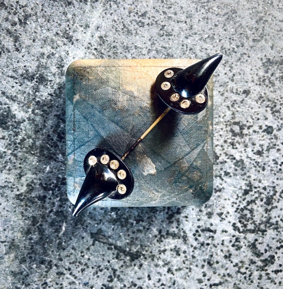Vintage Witch Hat Brooch or Sweater Fastener