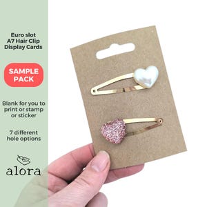 Tarjetas de muestra para exhibir pinzas para el cabello con ranuras europeas en blanco, tarjeta de respaldo kraft reciclado A7, orificios perforados, tarjeta de exhibición para deslizadores de moños para el cabello, para exhibición en tiendas