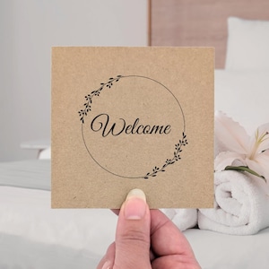 10 biglietti di benvenuto per gli ospiti, stampati per il tuo matrimonio o per la tua proprietà in affitto, biglietti rustici da 4" per dare il benvenuto ai tuoi ospiti, stampa nera con motivo a foglie delicate