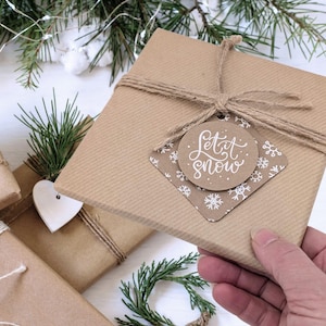 18 Handgefertigte Geschenkanhänger Schneeflocke, Let it snow Kraftkartenanhänger, Geschenkanhänger für Weinflaschen, weiße und braune