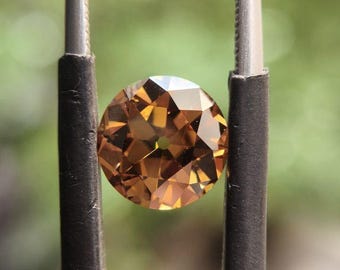 Round Brilliant Moissanite | Champagne Brown Gemstone, 3.00 Carat, VVS1 Clarity