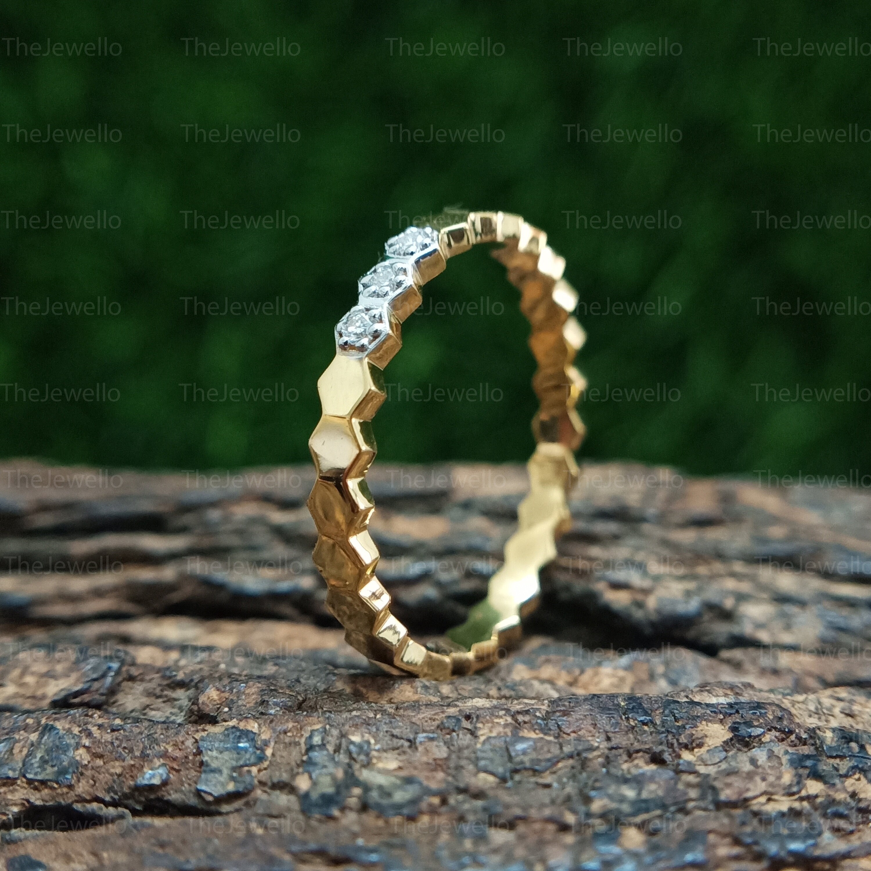 Round Cut Moissanite Three Stone Ring, Solid Gold Wedding Band - Etsy