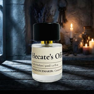 Perfume en aerosol de incienso de ciruela negra • Fragancia de frutas ahumadas gourmand oscuras • Brujería gótica