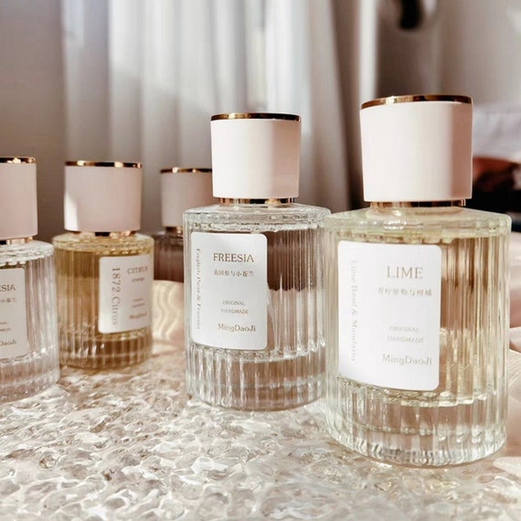 Personalized Perfume Session - In Store