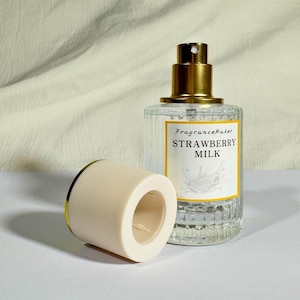 Strawberry Milk Parfum – Zoete en romige geur | Gastronomische geur | Handgemaakt veganistisch, natuurlijk, dierproefvrij parfum van geurmaker