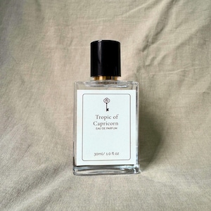 Perfume en spray Café Vainilla Pachulí - Colonia Gourmand Oscura - Fragancia Artesanal Unisex Pera Especiada