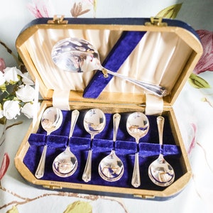1940s dessert spoons set