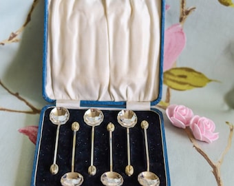 Coffee bean spoons: rarely seen coffee bean design with stylish hexagonal bowls