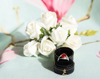 Amber and sterling silver women's signet ring  - supplied in new antique-style leather box