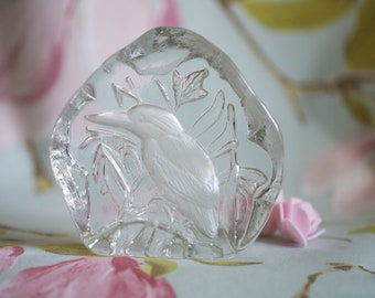 Fine large lead crystal kingfisher paperweight: possibly Jonasson (unsigned)