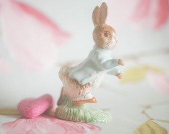 Naughty Peter Rabbit (Royal Albert 1989)