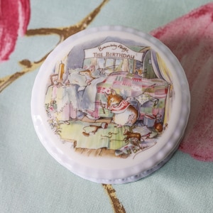 Royal Doulton Brambly Hedge birthday trinket pot