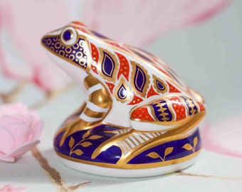 22 carat gold Royal Crown Derby Imari frog with pure gold stopper