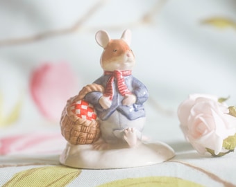 Rare Brambly Hedge Wilfred carries the picnic: Royal Doulton (unboxed)
