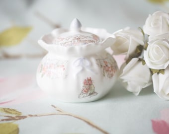 Poppy's bedroom: lidded Dorothy pot