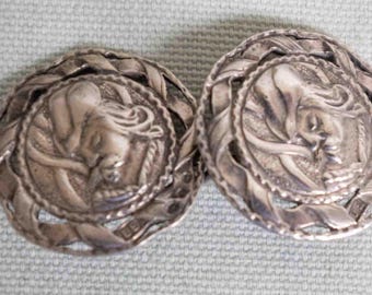 Sterling silver (hallmarked) men's cloak fasteners made by Lawrence Emanuel, Birmingham, 1901