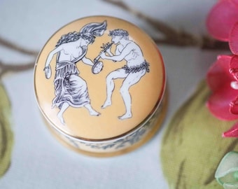 William de Morgan: Museums Collection fine trinket pot