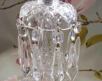 Waterford crystal lustre with bobeche and 10 hanging prisms: acid etched signature on base