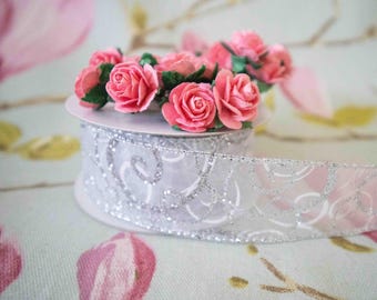 38 mm wired lurex edge ribbon in sparkly silver swirls