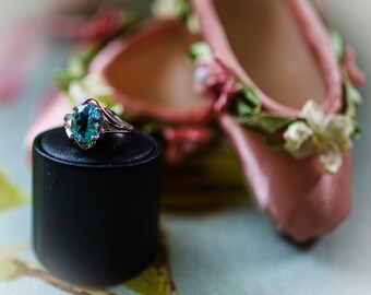Silver and pale blue faceted stone sixe K 1/2 - supplied in new velvet heart box