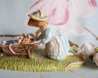 Brambly Hedge Heading Home: Royal Doulton fine porcelain