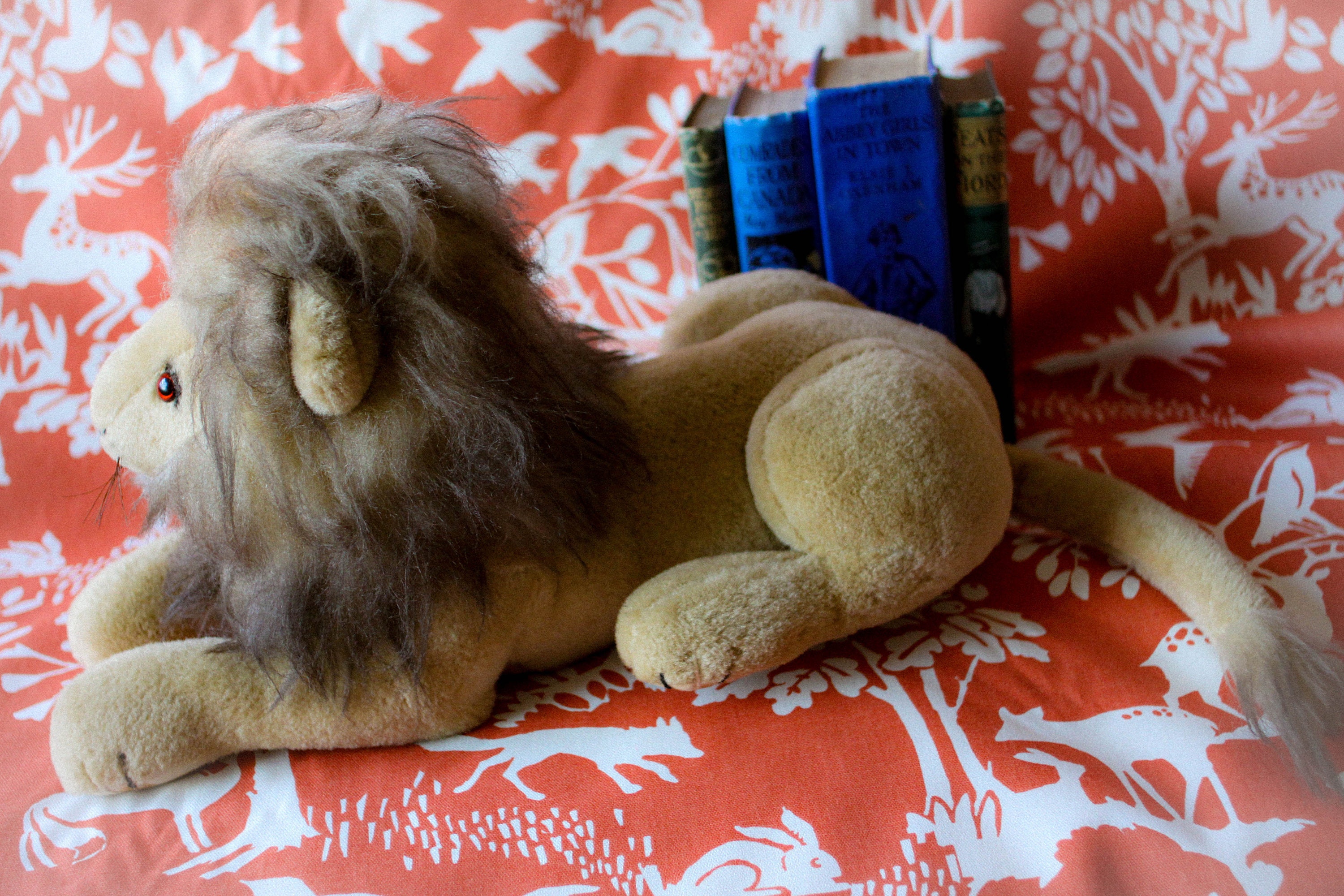 Hand made mohair Merrythought Lion highly collectable will post