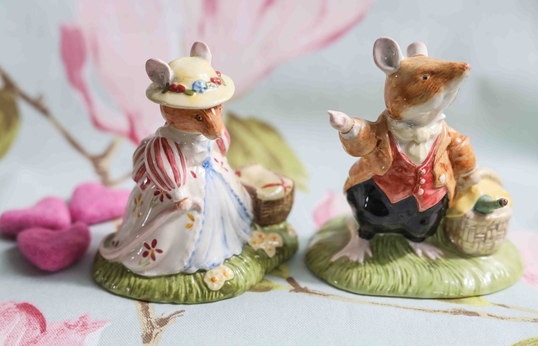   ロイヤルドルトン　LADY  WOODMOUSE Royal Doulton Brambly Hedge Lord and Lady Woodmouse - Etsy