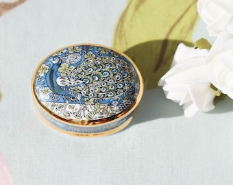 William de Morgan peacock trinket pot: Museums and Galleries porcelain