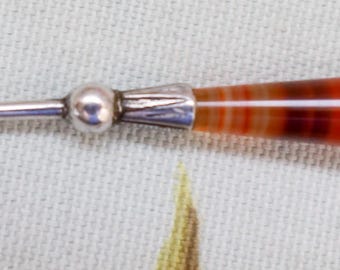 Dressing accessories