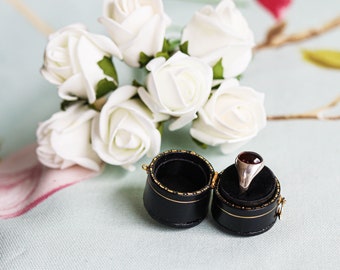 Garnet and sterling silver women's signet ring  - supplied in new antique-style leather box