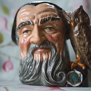 For wizards and Arthurian enthusiasts - magical Royal Doulton Shakespeare Collection Merlin large Toby jug (1959)