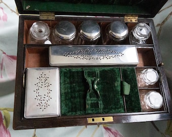 Glorious Victorian rosewood vanity box: near complete contents with secret drawer