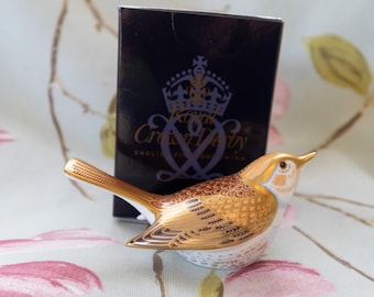 Royal Crown Derby nightingale : 22 carat gold, fine porcelain paperweight (2005)
