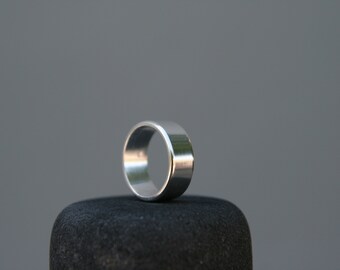 925 Sterling Silver Modern Mens & Womens Wedding Ring, Minimal Wedding Ring, Silver Wedding Band.